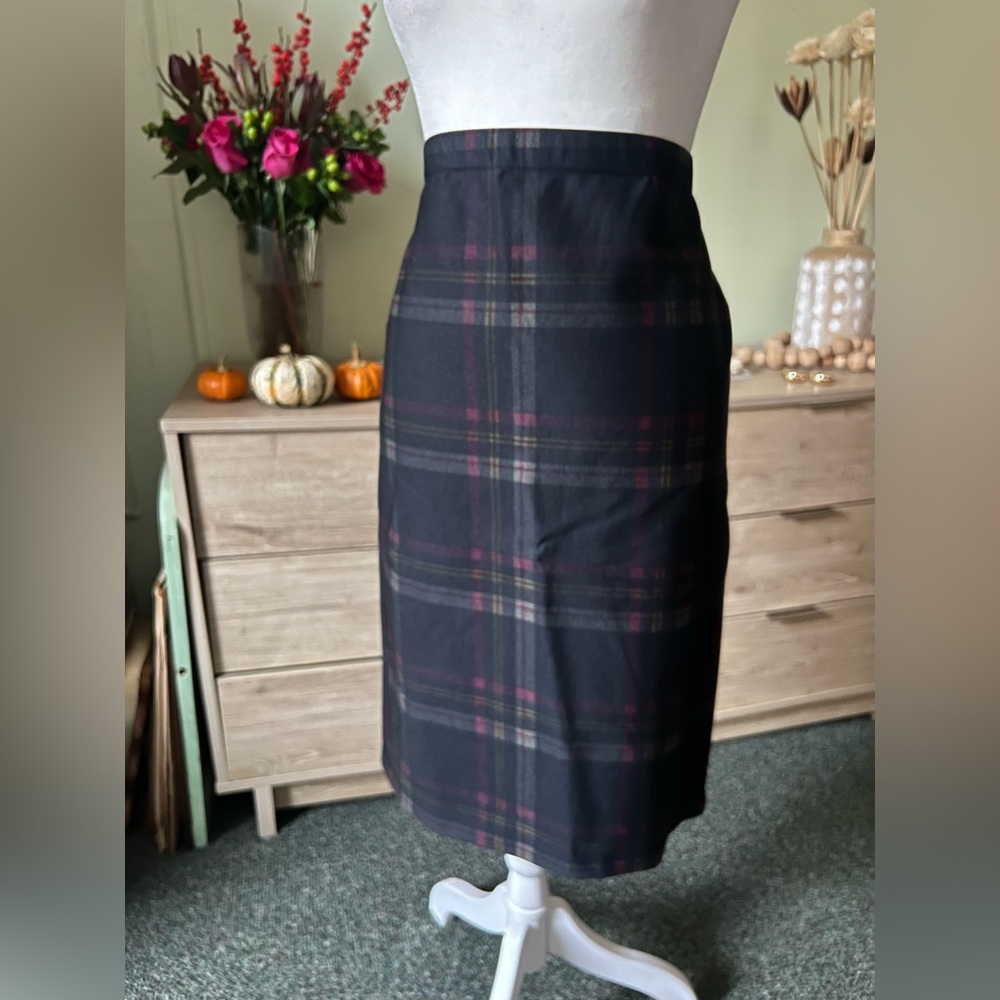 MAX STUDIO Dark Plaid Stretch Midi Knee-Length Pencil Modest High-Waist Skirt M - Picture 2 of 16